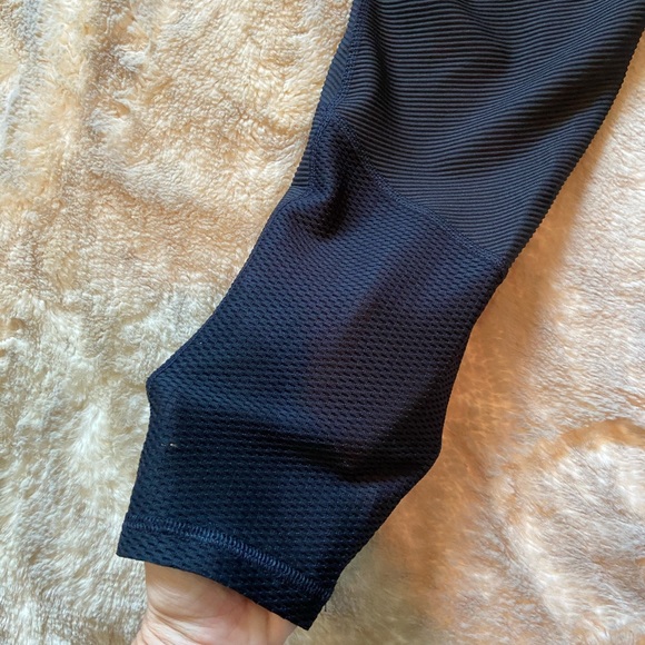 New with Tags! Champion black cropped leggings - Picture 8 of 8